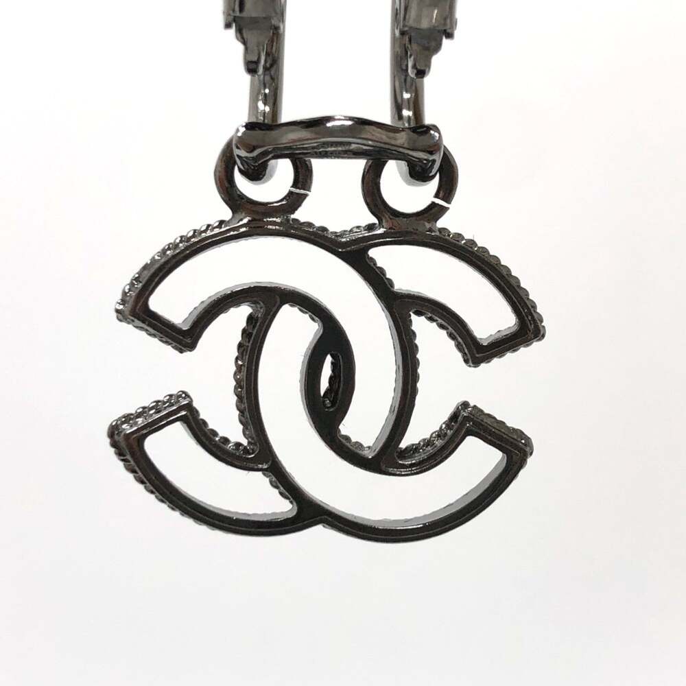 Chanel Clip-On Earrings #207384C70B - Picture 5 of 9